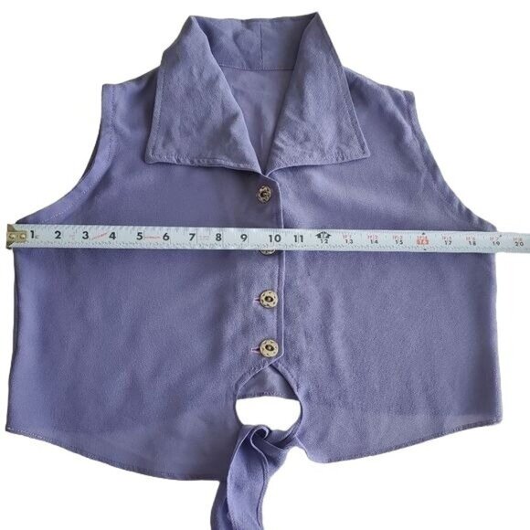 womens Crop Top purple blouse Sz Medium collared button front drawstring - Picture 2 of 7